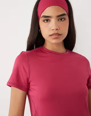 4505 Icon active quick dry performance T-shirt in pomegranate