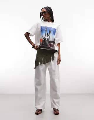 ASOS DESIGN pleat front horseshoe jeans in white