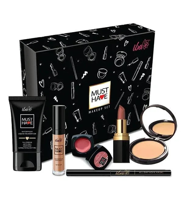 Myntra Glam Look Makeup Box