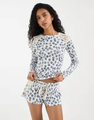 Free People made you blush shorts in white