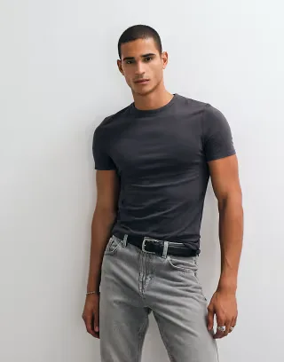 ASOS DESIGN essentials muscle fit T-shirt in dark green