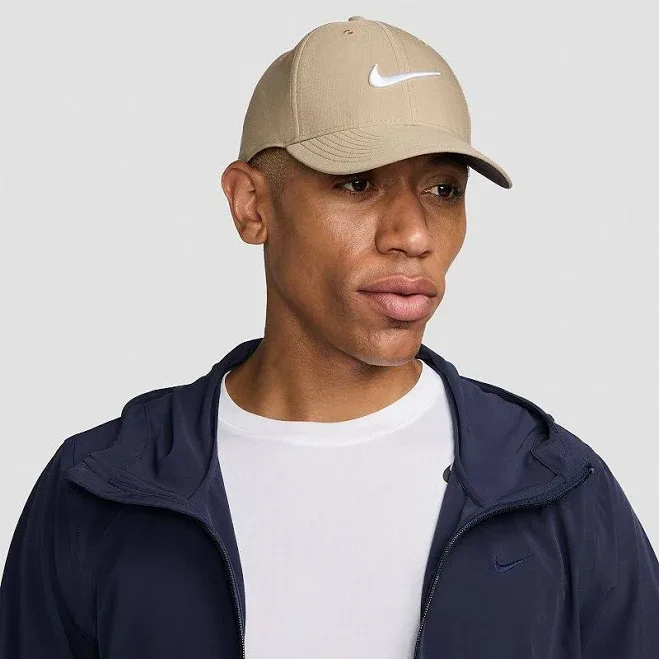 Nike Adult Men's Dri-FIT Club Structured Swoosh Cap