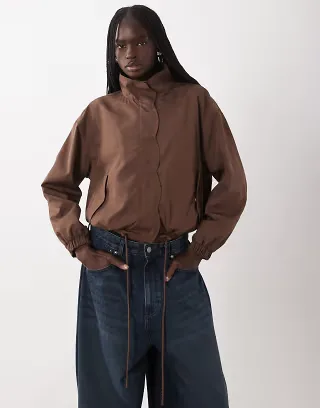 Miss Selfridge scallop detail windbreaker in chocolate
