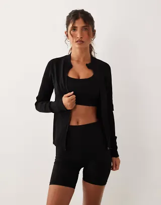 4505 sculpting seamless zip up long sleeve top in black