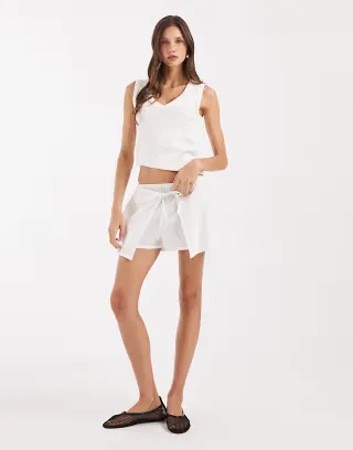 Neon Rose mini skort in white