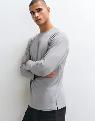 4505 Icon quick dry mesh long sleeve training t-shirt in light gray