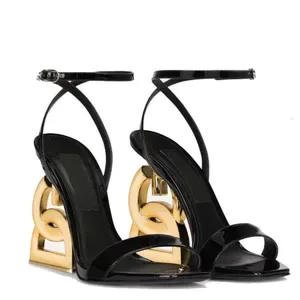 top Designer Dress Shoes High Heels Famous Brand Women Patent Leather Sandals Shoes Red Black White Party Wedding Lady W