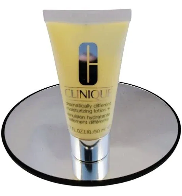 Clinique Dramatically Different Moisturizing Lotion SPF 50