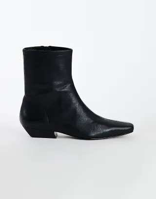 Topshop Phoenix real leather chiselled ankle boot in black