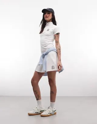 Reebok tennis skirt in off-white - Exclusive to ASOS