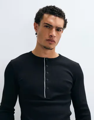 ASOS DESIGN muscle fit ribbed long sleeve T-shirt with henley and piping in black