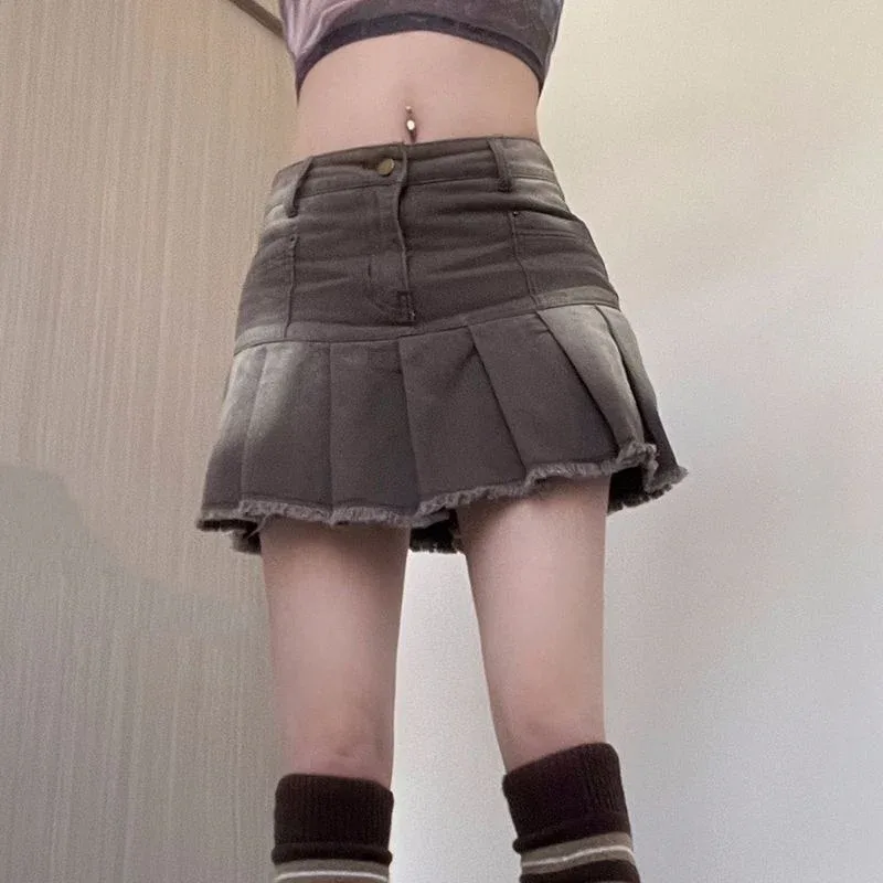 LOW WAIST MINI PLEATED SKIRT
