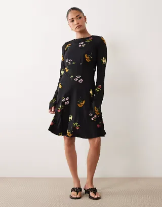 Nobody's Child Petite stretch slash neck fluted sleeve mini skater dress in black floral