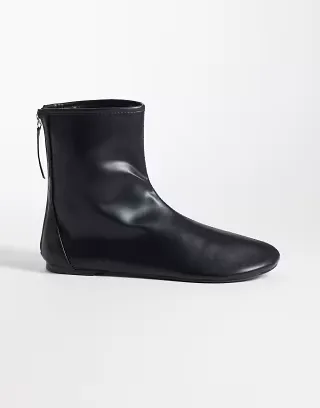 SEQWL refined ankle boots in black