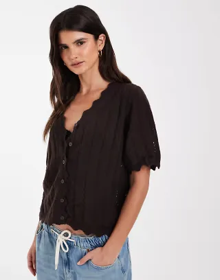 PIECES frill trim short sleeve knit cardigan in chocolate brown