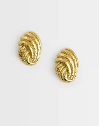Lost Souls vintage inspired stud earrings in 18k gold plated