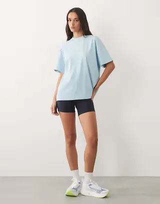 4505 Icon heavyweight cotton oversized T-shirt with quick dry finish in washed baby blue
