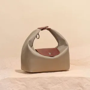 New nylon hand-carried lunch simple, stylish, casual dumpling bag, waterproof and practical shoulder/crossbody bag with