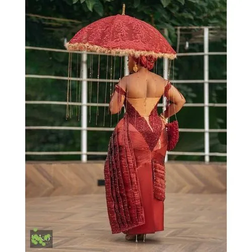 Fashion Luxury Traditional Bridal Handheld Umbrella (Red