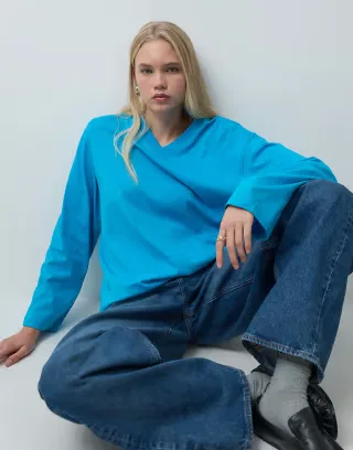 ASOS DESIGN long sleeve v neck t-shirt in turquoise