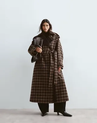 ARRANGE two tone lapel double breasted trench coat in plaid
