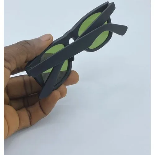 Fashion Classic Green Black Men's Wayfarer Sunglasses